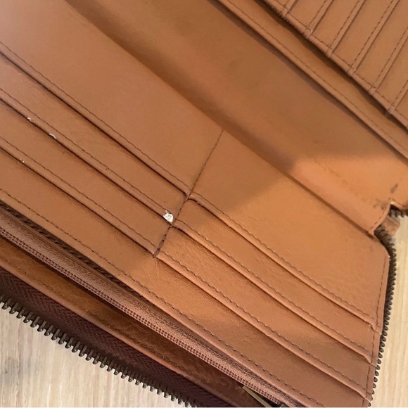 FOSSIL Brown Weave Imprint Leather Zip Around Clutch Wallet - Picture 11 of 16